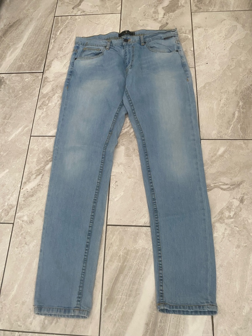 ZARA MAN Mens Light Wash Denim Slim Fit Jeans | 32 - Picture 4 of 13